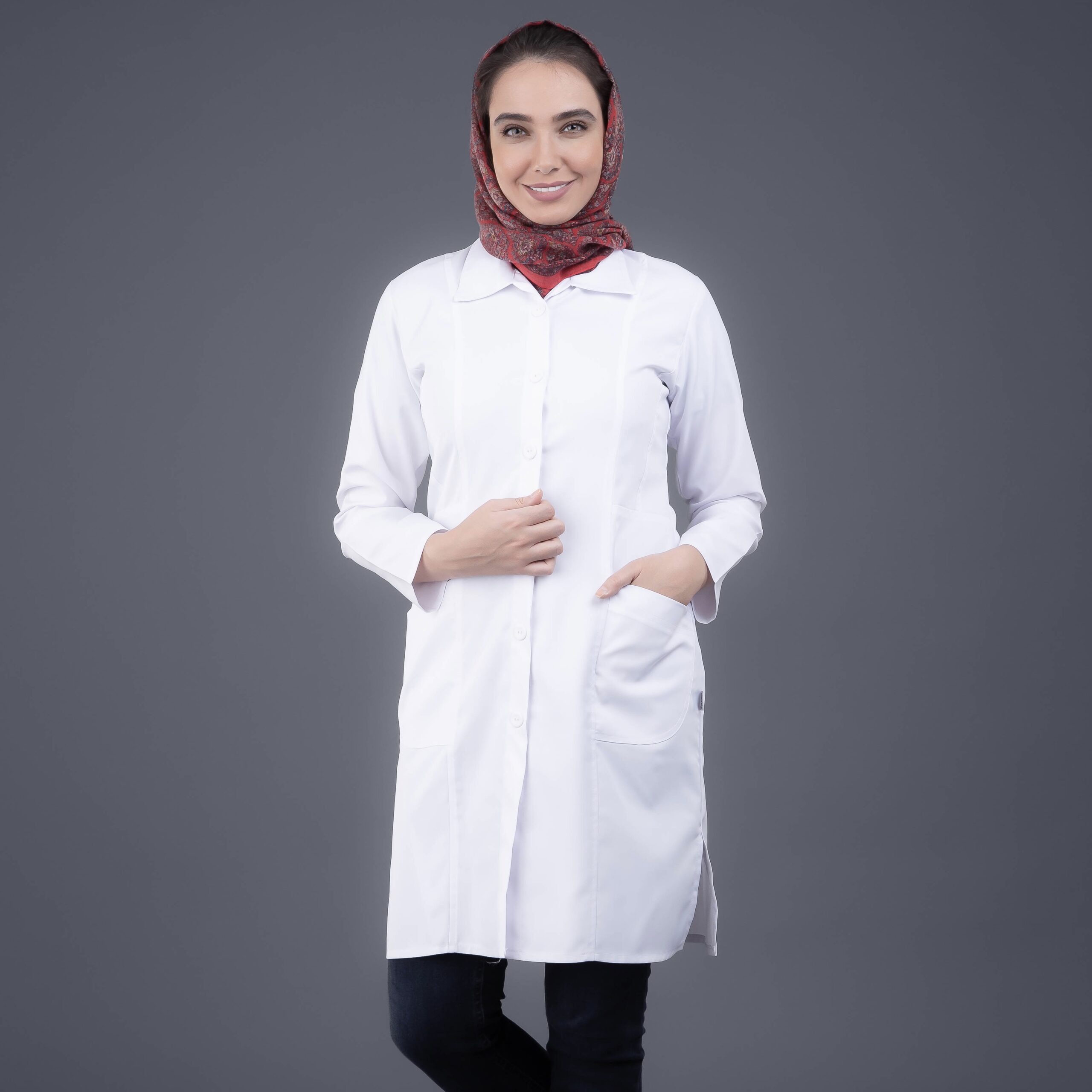 روپوش پزشکی زنانه مدل جیب گرد